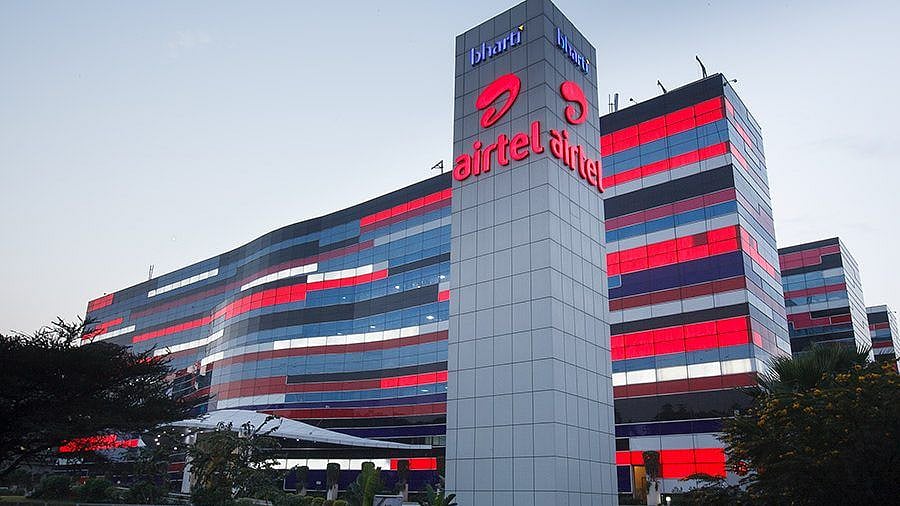 PREPAID RECHARGE கட்டணத்தை திடீரென 25% உயர்த்திய ஏர்டெல்.. பயனாளர்கள் அதிர்ச்சி!