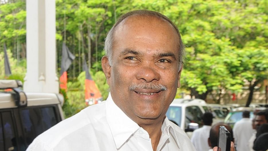 “சபாநாயகர் அப்பாவுவின் கருத்துகள் நாளைய வரலாற்றில் பொன்னெழுத்துகளால் பொறிக்கப்படும்” : குவியும் பாராட்டு!