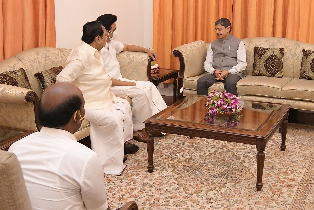 ஆளுநரைச் சந்தித்த முதலமைச்சர் மு.க.ஸ்டாலின்... வலியுறுத்தியது என்ன தெரியுமா?