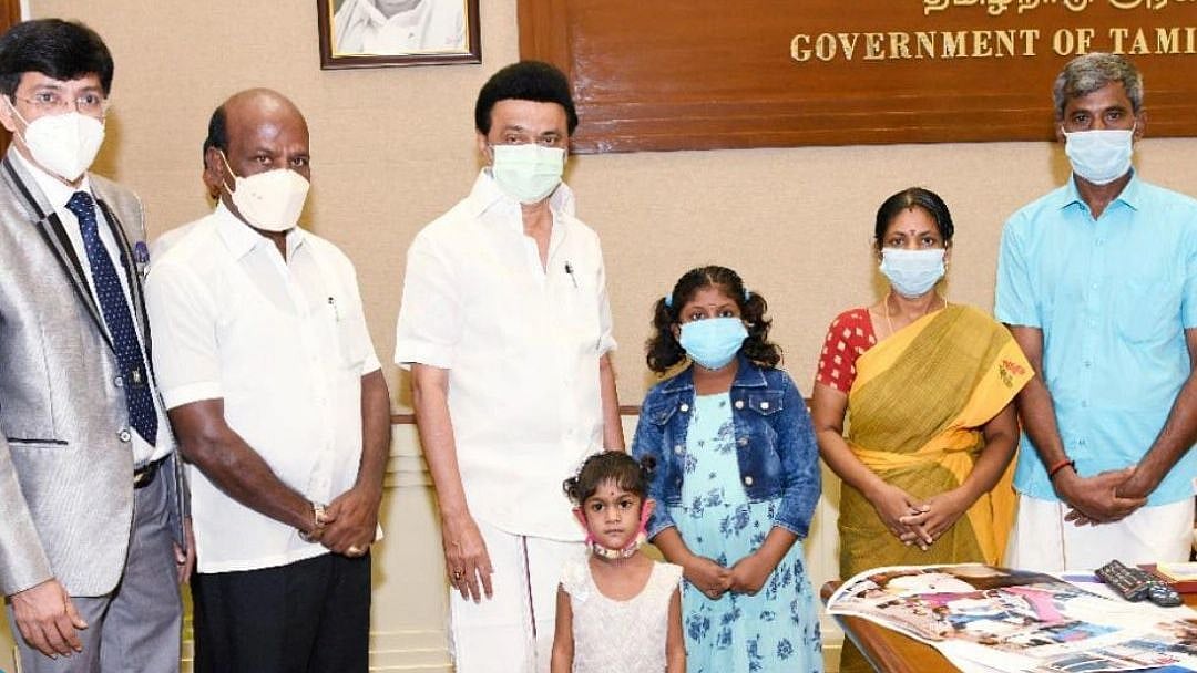 ரசாயன திரவத்தை குடித்த சிறுமியைக் காப்பாற்றிய அரசு.. குணமடைந்த சிறுமிக்கு முதல்வர் ரூ.5 லட்சம் நிதியுதவி!