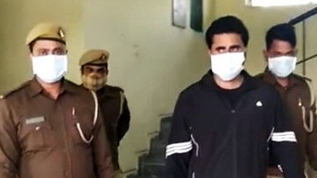 300 ரூபாய்க்காக நடந்த கொடூரம்.. செல்போன் கடைக்காரரை கார் ஏற்றி கொன்ற சகோதரர்கள் : கொலைக்கான பின்னணி என்ன?