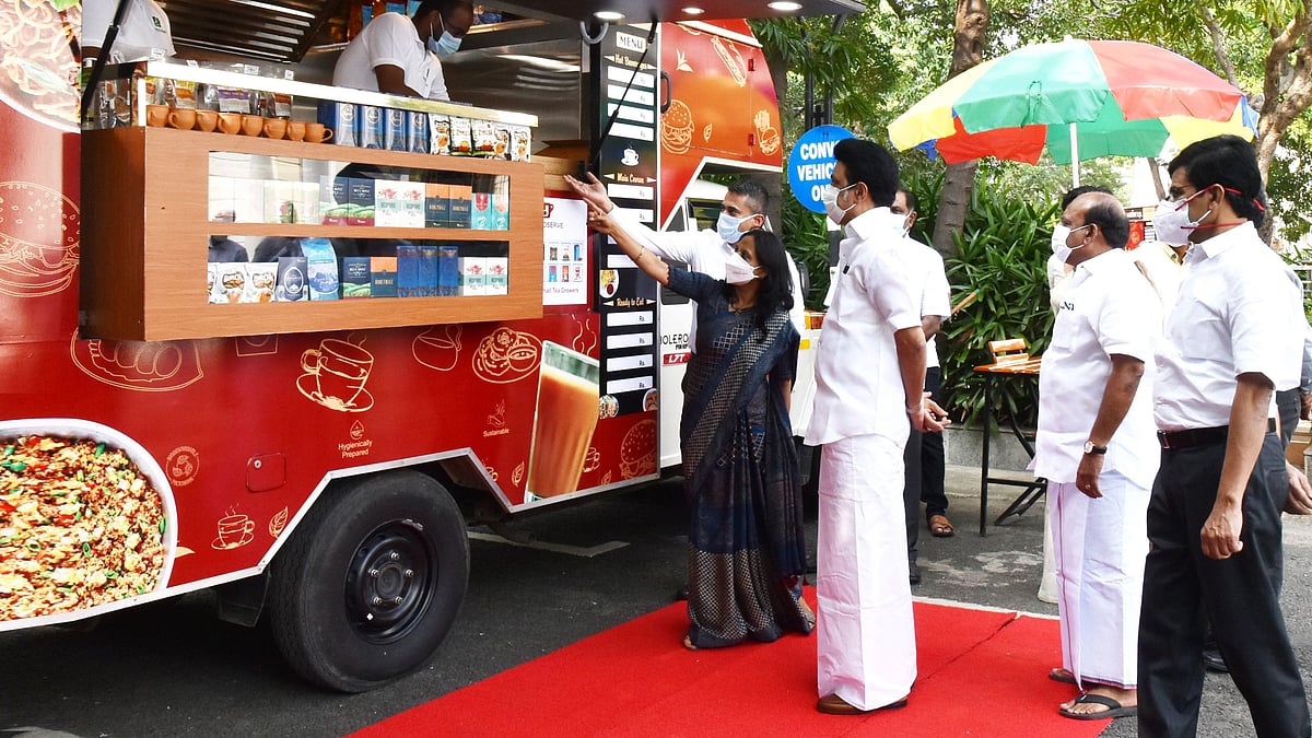 ”CCD, Starbucksக்கு இணையாக Indco Tea வண்டி” - நடமாடும் தேநீர் கடையை தொடங்கி வைத்த முதல்வர் மு.க.ஸ்டாலின்!