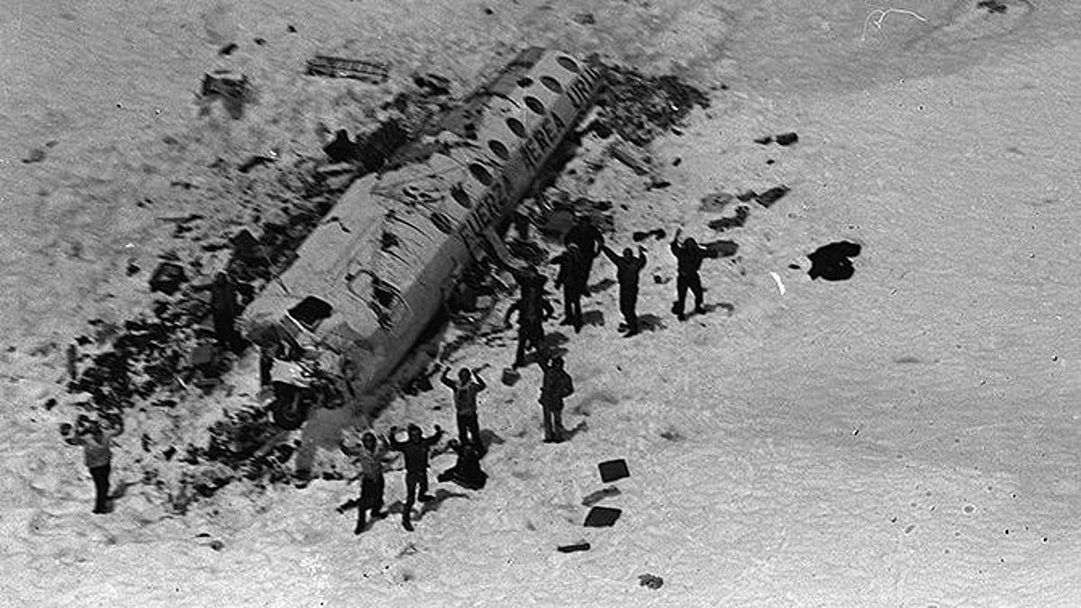 “1972 உருகுவே விமான விபத்து.. 72 நாட்களுக்குப் பிறகு மீட்கப்பட்ட பயணிகள்” : திகில் சம்பவத்தின் பின்னணி?