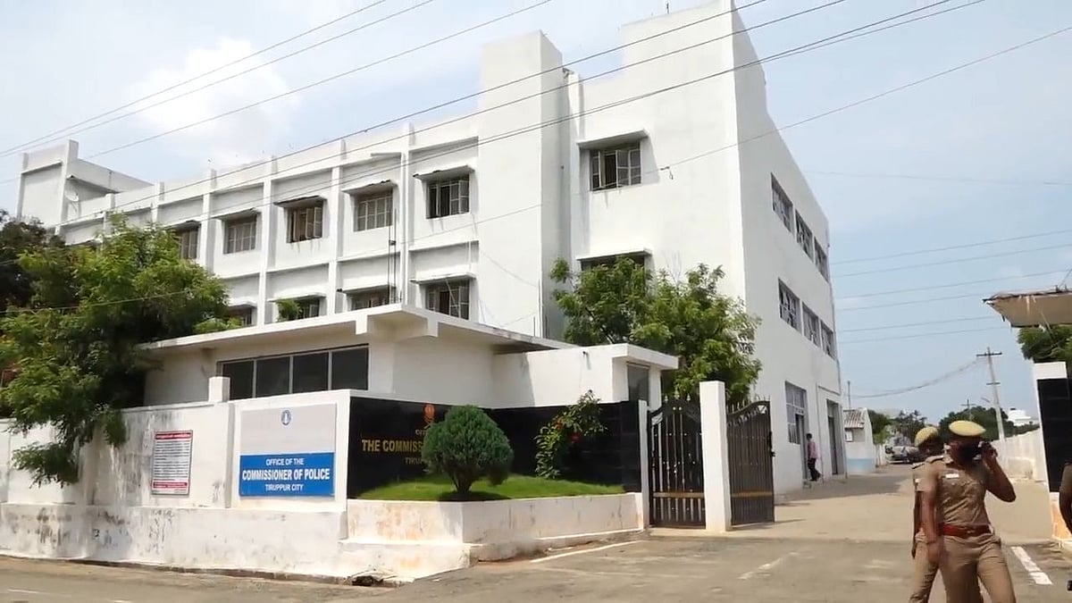 “Instagram-ல் போலி கணக்கு துவங்கி கல்லூரி மாணவிக்கு பாலியல் தொல்லை” : இளைஞரைக் கைது செய்த போலிஸ் அதிரடி!