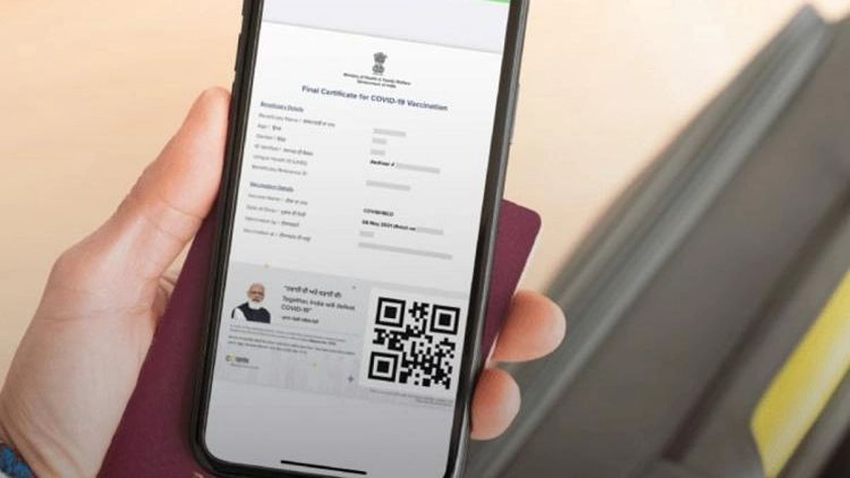 CoWIN வலைதளத்தில் இருந்து தகவல் திருட்டு ? : பரபரப்பு புகார் - உண்மை நிலவரம் என்ன?