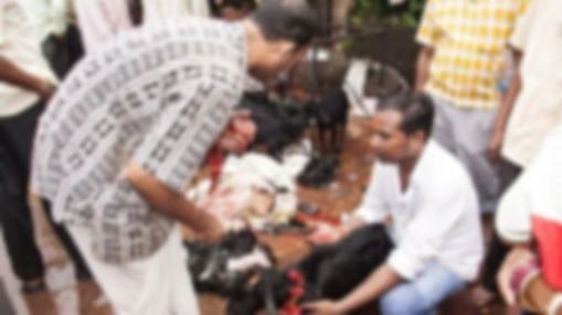 ஆட்டுக்குப் பதில் மனிதரின் தலையை வெட்டியதால் பரபரப்பு.. கோயில் திருவிழாவில் நடந்த பகீர் சம்பவம்!