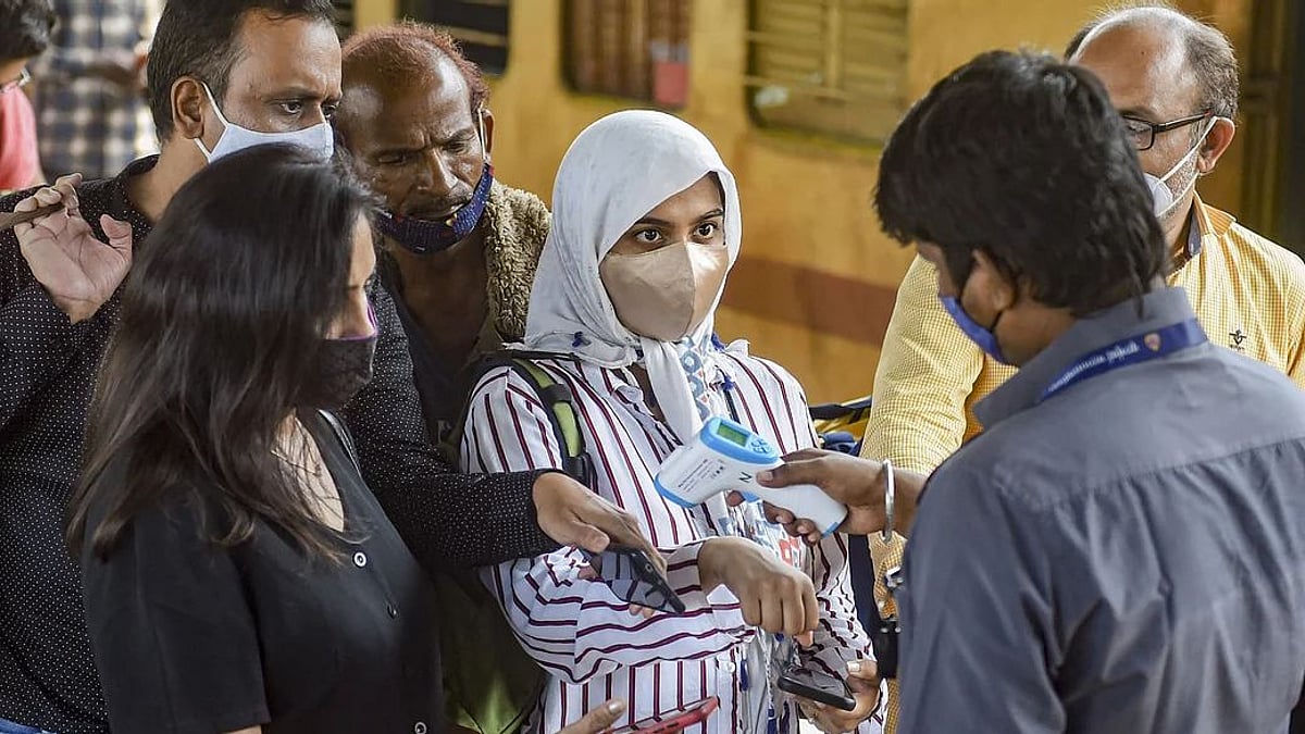 2 லட்சத்தை தாண்டிய கொரோனா தினசரி பாதிப்பு.. கட்டுப்பாடுகள் கடுமையாகுமா? முதல்வர்களுடன் மோடி இன்று ஆலோசனை!