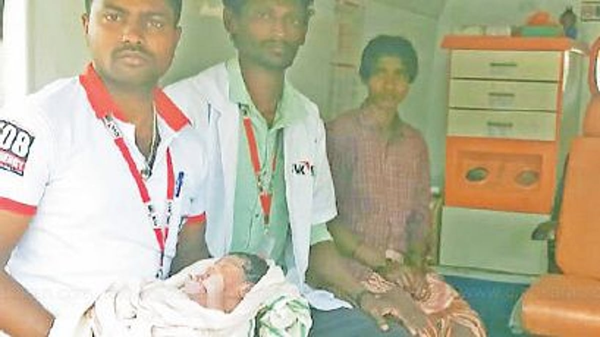 பிரசவ வலியால் துடித்த மலைவாழ் பெண்.. தக்க நேரத்தில் உதவிய 108 ஆம்புலன்ஸ் ஊழியர்கள்: நடந்தது என்ன?