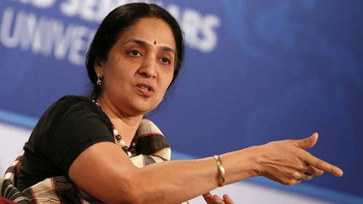 பங்கு சந்தை முக்கிய முடிவுகளில் ஆலோசனை.. இமயமலை சாமியாருடம் கூட்டு சேர்ந்த NSE இயக்குநர் : ‘SEBI’ அதிரடி!