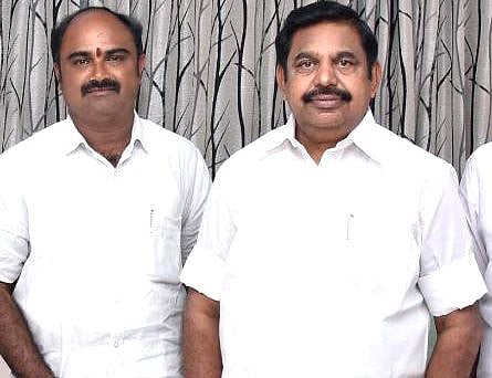 போலி கையெழுத்து போட்டு முறைகேடு.. புகார் கொடுத்த அரசு ஊழியருக்கு கொலைமிரட்டல் விடுத்த அ.தி.மு.க நிர்வாகி!