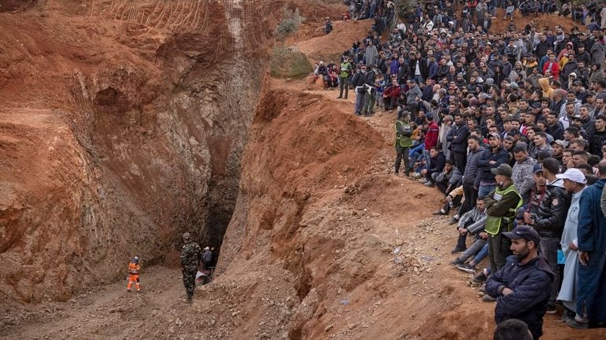 ‘மீண்டும் ஒரு சுஜித்’: 100 அடி ஆழ்துளைக் கிணற்றில் விழுந்த சிறுவன்.. மொராக்கோ நாட்டின் அவலம்! #SaveRayan 