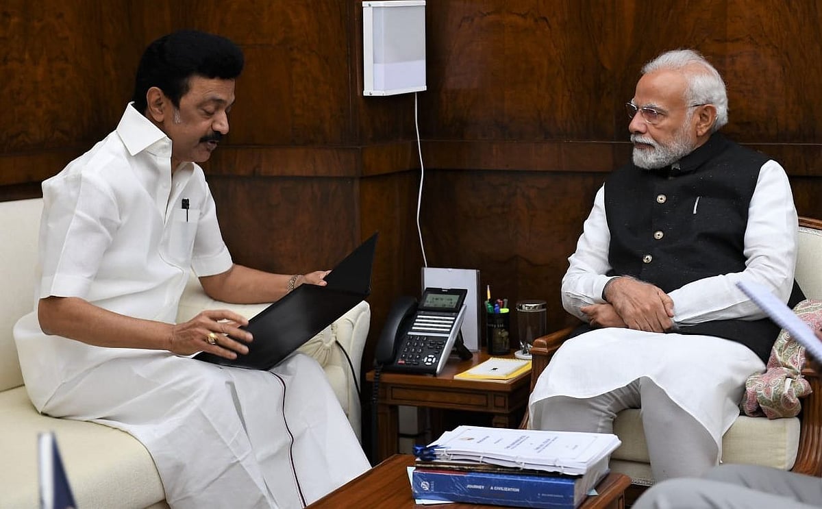 பிரதமர் மோடியிடம் 14 அம்ச கோரிக்கை மனுவை 
அளித்த முதலமைச்சர் மு.க.ஸ்டாலின்.. முக்கிய அம்சங்கள் என்னென்ன?