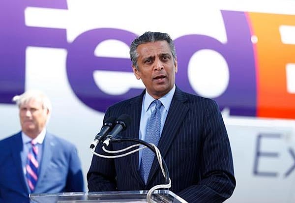 6 லட்சம் பேர் வேலை செய்யும் நிறுவனத்தின் CEO-வாக இந்தியர்... யார் இந்த ராஜ் சுப்பிரமணியம்?