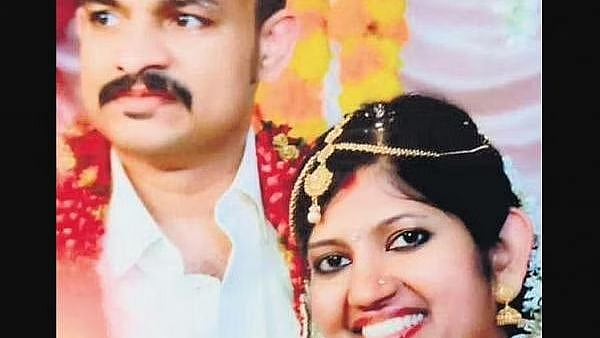 படுக்கை அறையில் கேமரா வைத்து கண்காணித்த சைக்கோ கணவன்... விபரீத முடிவெடுத்த பத்திரிகையாளர்!