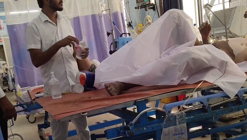 சப்பாத்தி சுடும்போது வெடித்த சிலிண்டர்.. செங்கல்பட்டு அருகே மூவருக்கு நேர்ந்த விபரீதம்!