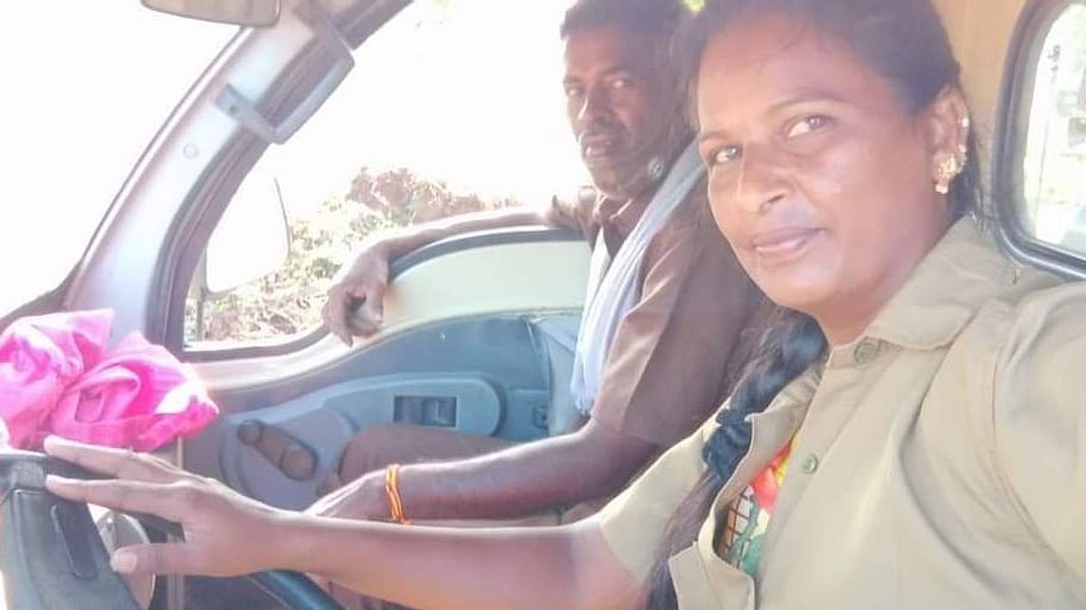 கழக ஆட்சிக்கு மற்றொருமொரு சாட்சி.. கணவனை இழந்த பெண்ணுக்கு ஓட்டுநர் பணி: நெகிழவைத்த திமுக நகராட்சி தலைவர்!