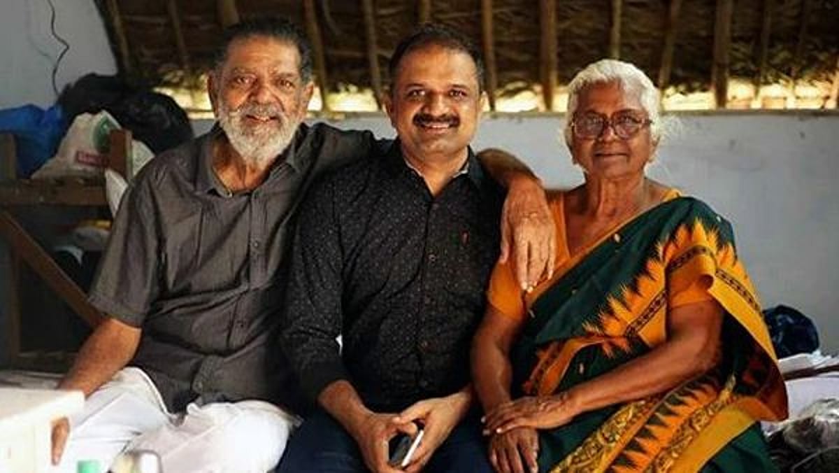 “தாய் - தந்தை உயிரோடு இருக்கும்போதே..” : உச்ச நீதிமன்ற தீர்ப்பு குறித்து பேரறிவாளன் உருக்கம் !