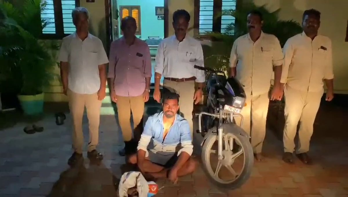 கோழிக்கறியில் வெடிமருந்து தடவி விலங்குகளை வேட்டையாட முயற்சி: வனத்துறையிடம் இருவர் வசமாக சிக்கியது எப்படி?