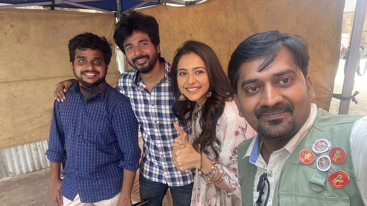 சிவகார்த்திகேயன் ரசிகர்களின் நீண்ட நாள் ஆவலுக்கு தீனி போட்ட அயலான் படக்குழு.. ரிலீஸ் தேதி எப்போது?