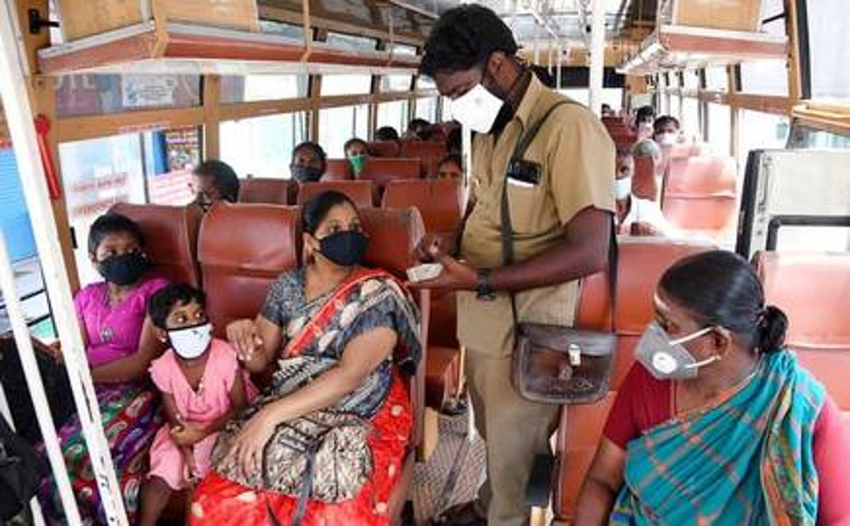 5 வயது வரை இலவச பயணம்.. ஆன்லைனில் முன்பதிவு செய்தால் கட்டண சலுகை.. அசத்தலான போக்குவரத்துறை அறிவிப்புகள்!