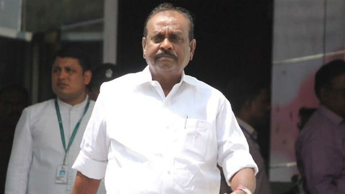 ரூ.27 லட்சம் மோசடி புகார்..  அ.தி.மு.க முன்னாள் அமைச்சர் நத்தம் விசுவநாதன் விரைவில் கைது?