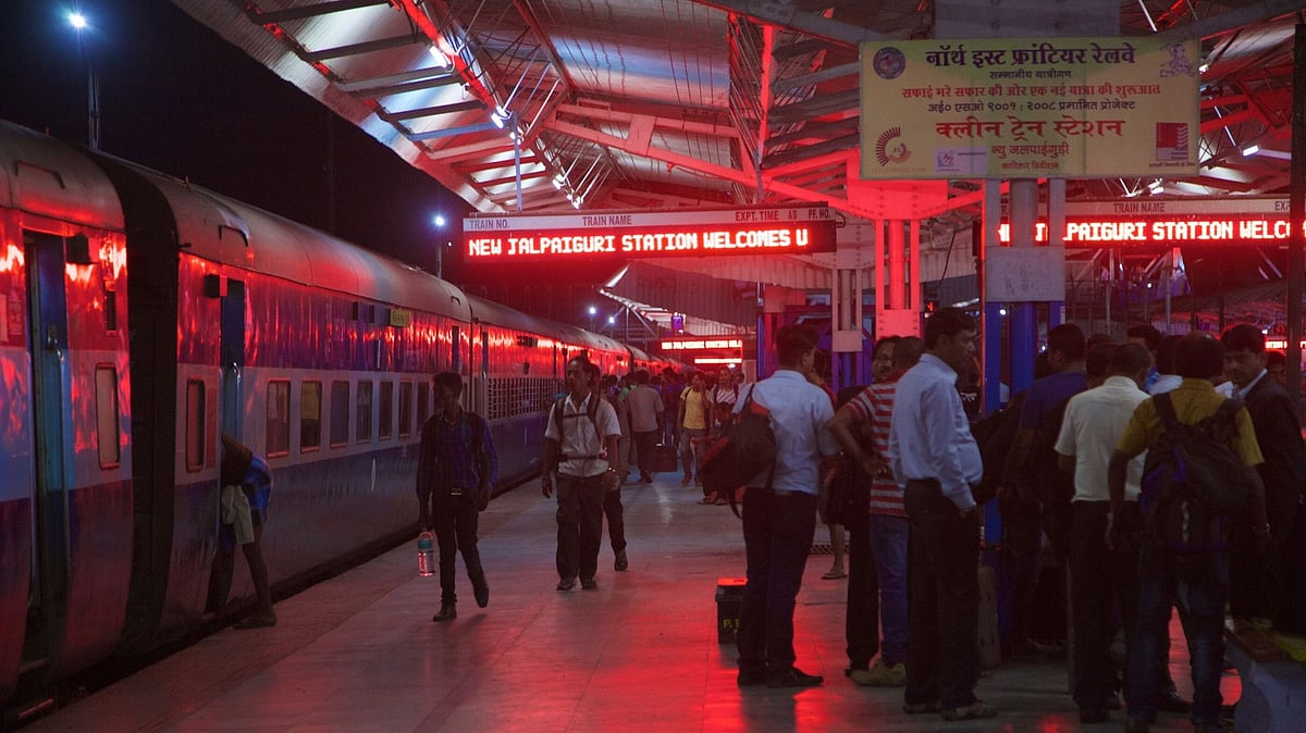 “இரவில் ரயிலில் பயணிப்பவர்களா நீங்கள் ?” - உங்களுக்காக புதிய திட்டத்தை அறிவித்த இந்திய ரயில்வே! 