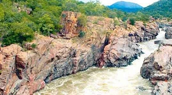 மேகதாதுவில் அணை கட்டுவதை தமிழ்நாடு அனைத்து நிலைகளிலும் எதிர்க்கும்.. அமைச்சர் துரைமுருகன் திட்டவட்டம்!