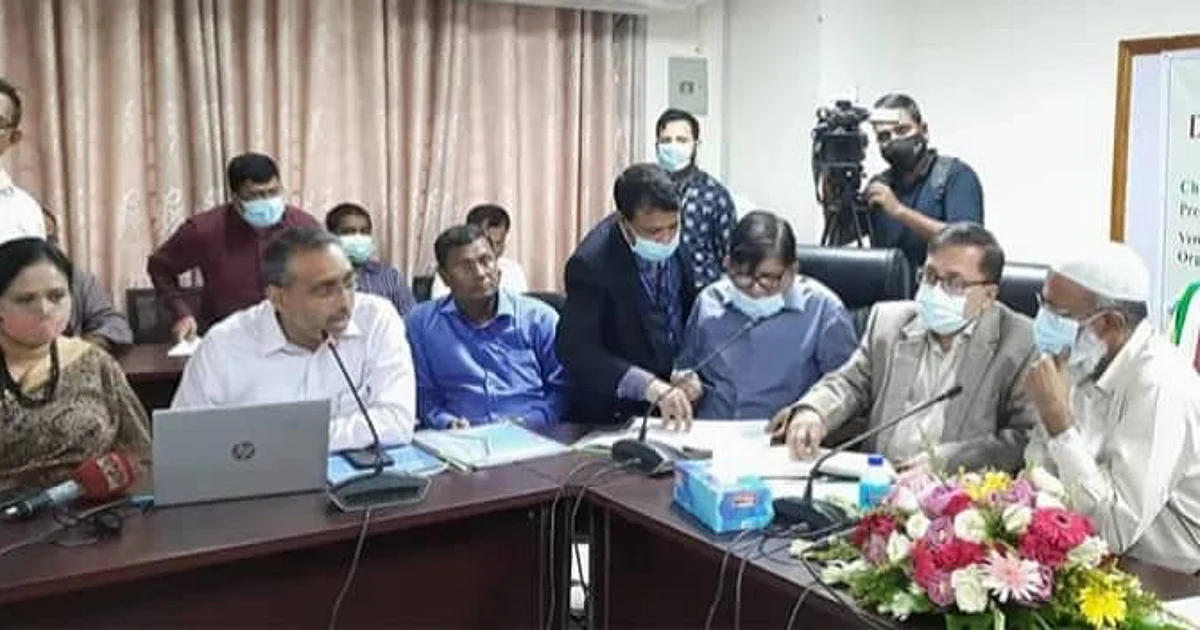 রাজধানীর ২৭টি ওয়ার্ডে এডিস মশার উপস্থিতি বেশি পাওয়া গেছে বলে আজ বুধবার সংবাদ সম্মেলনে জানিয়েছে স্বাস্থ্য অধিদপ্তর।