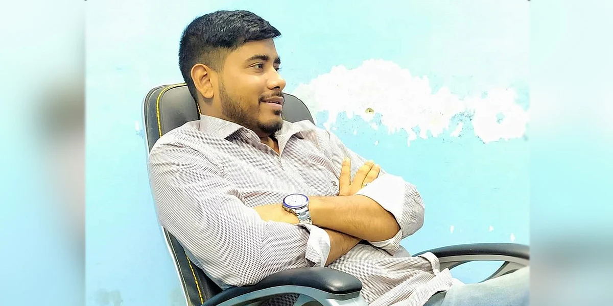 চট্টগ্রাম কলেজে ছাত্রলীগের সাধারণ সম্পাদক সুভাষ মল্লিক সবুজ।