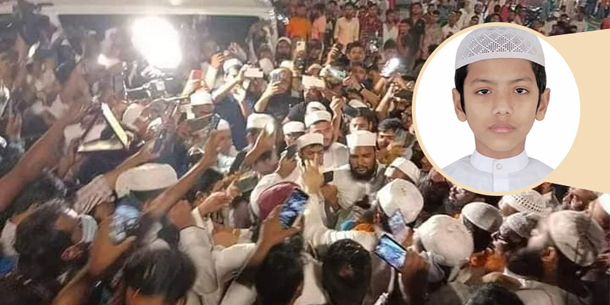 বিমানবন্দর গেটে সালেহ আহমাদ তাকরীমকে ফুলের শুভেচ্ছা জানান বিভিন্ন শ্রেণি-পেশার মানুষ।