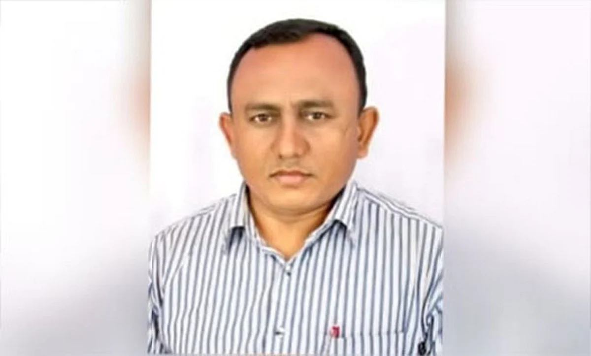 দেলুয়াবাড়ী ইউপির চেয়ারম্যান রিয়াজুল ইসলাম।