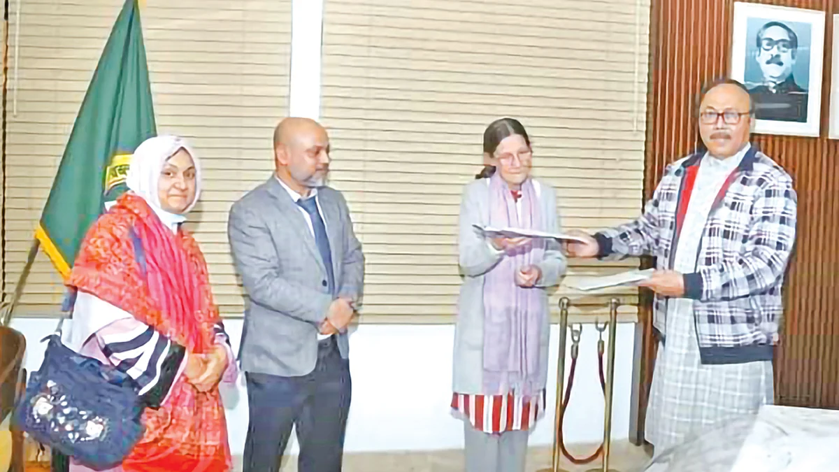 পুনর্বাসন কেন্দ্রের জন্য ১৫ বিঘা জমি দান করেন আওয়ামী লীগের সভাপতিমণ্ডলীর সদস্য মেয়র লিটন।