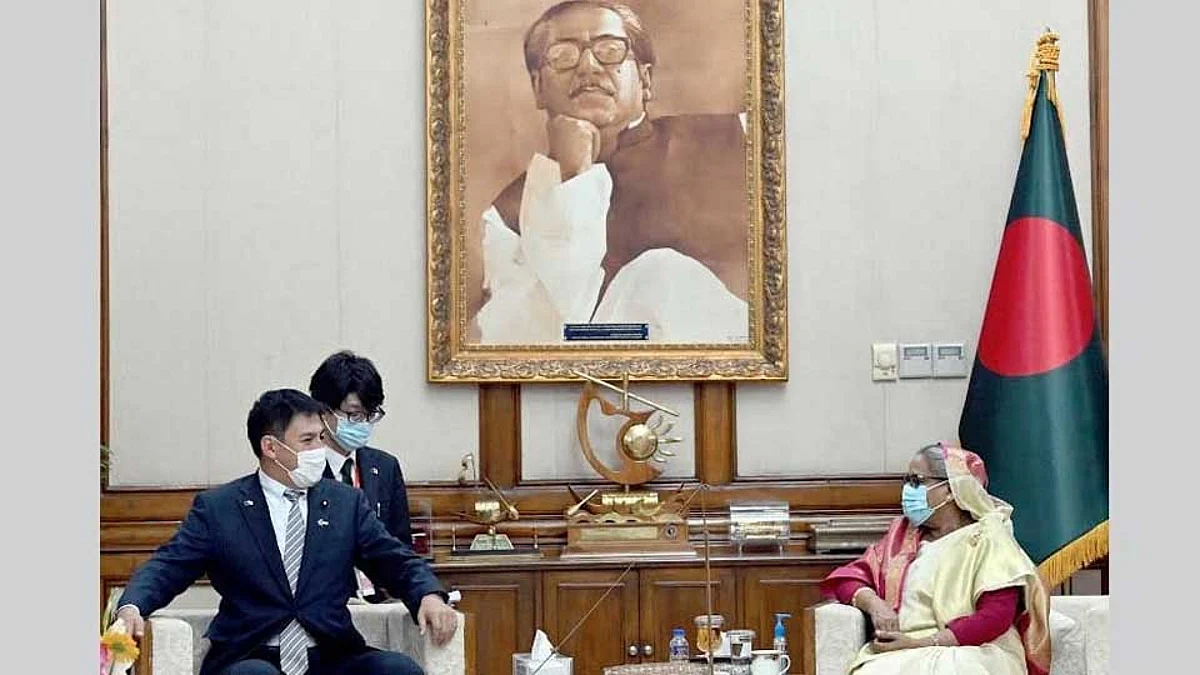 প্রধানমন্ত্রীর সঙ্গে জাপানের পররাষ্ট্র প্রতিমন্ত্রীর সাক্ষাৎ।
