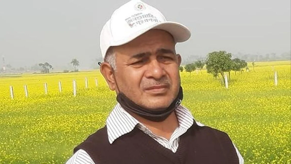 সাংবাদিক রঘুনাথ খাঁ।