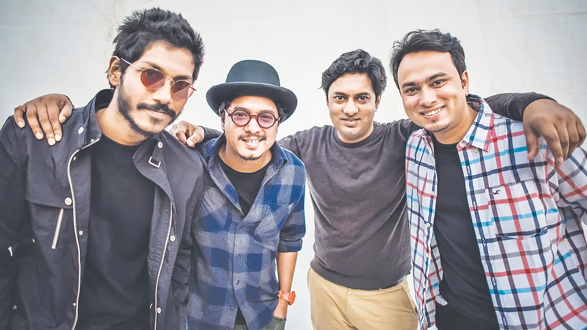 শূন্য ব্যান্ডের সদস্যরা।