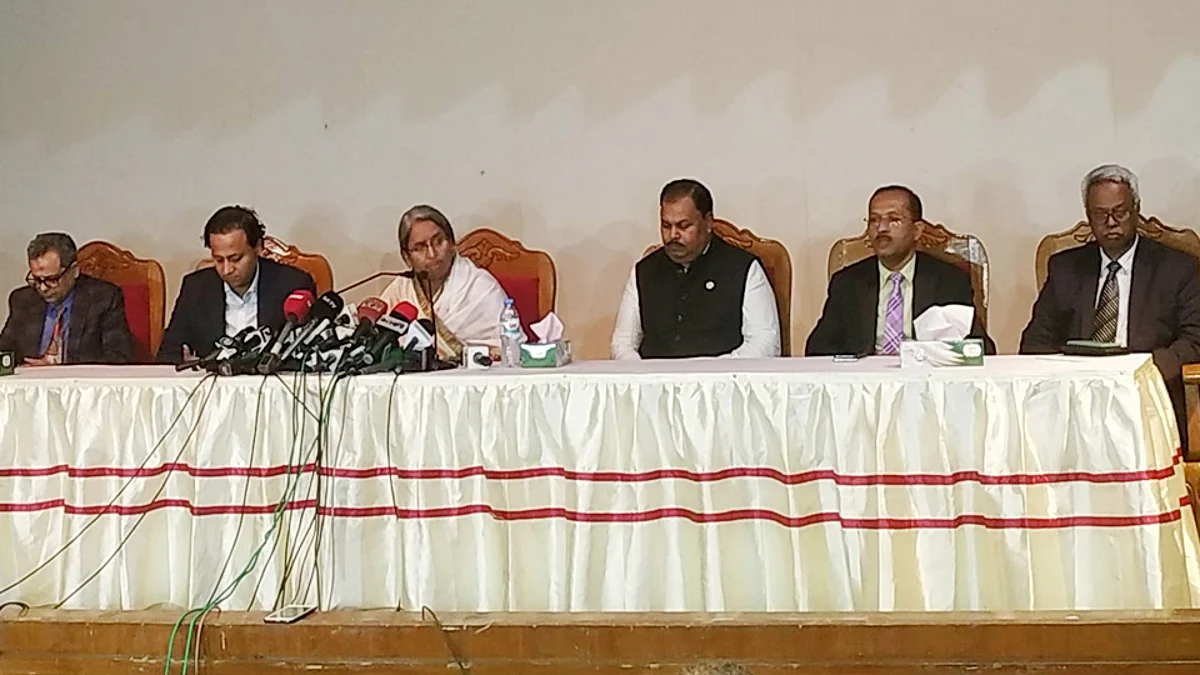 সংবাদ সম্মেলনে কথা বলছেন শিক্ষামন্ত্রী ডা. দীপু মনি।