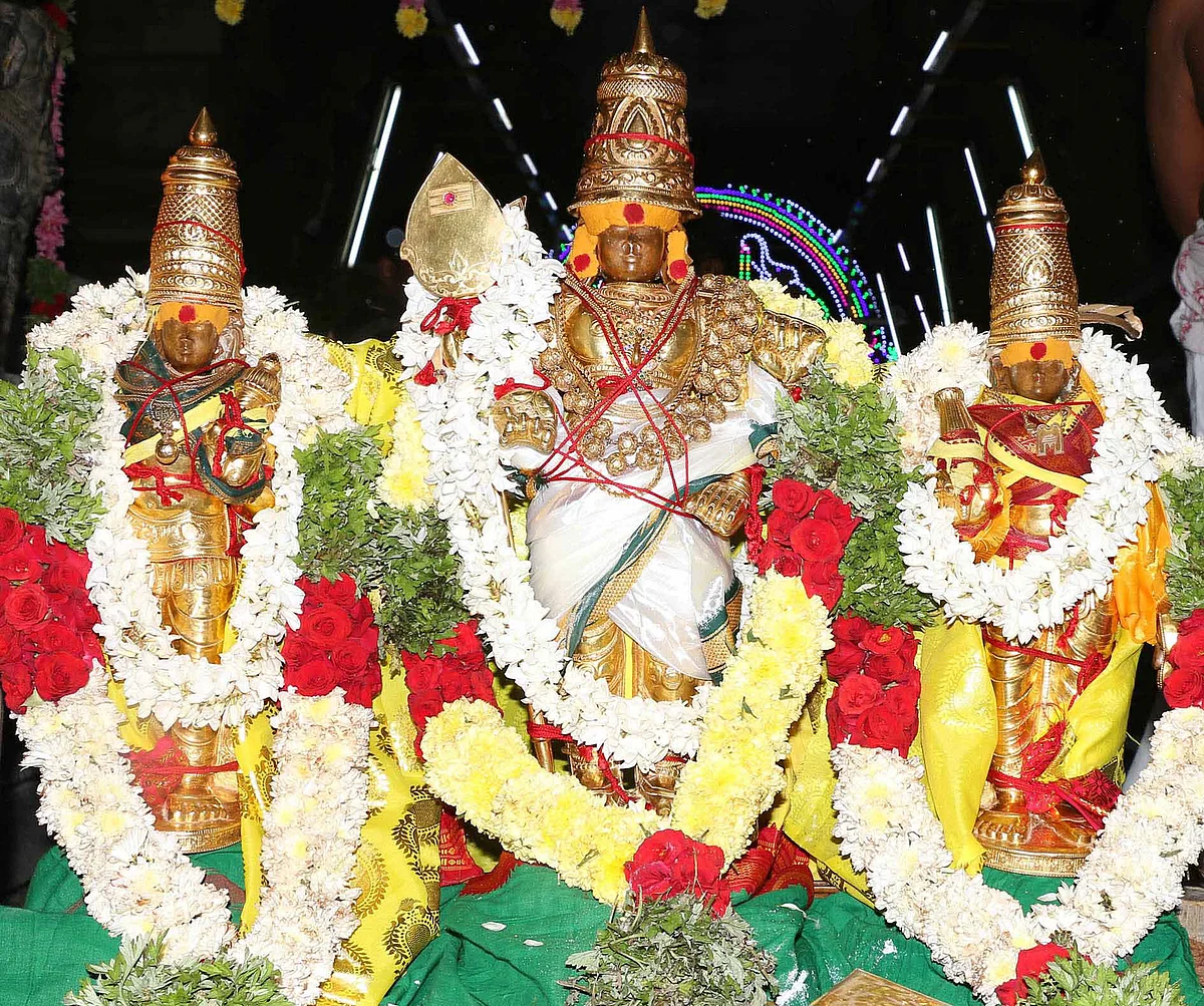 தீபத் திருநாளில் முருக தரிசனம்!