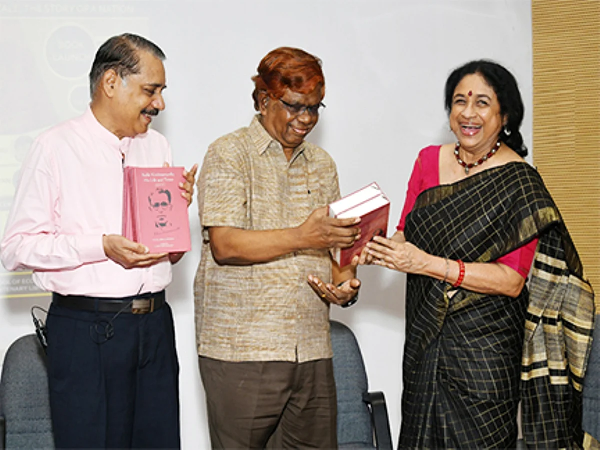 ‘பொன்னியின் புதல்வர்’: ஆங்கிலத்தில் அமரர் கல்கி வரலாறு!