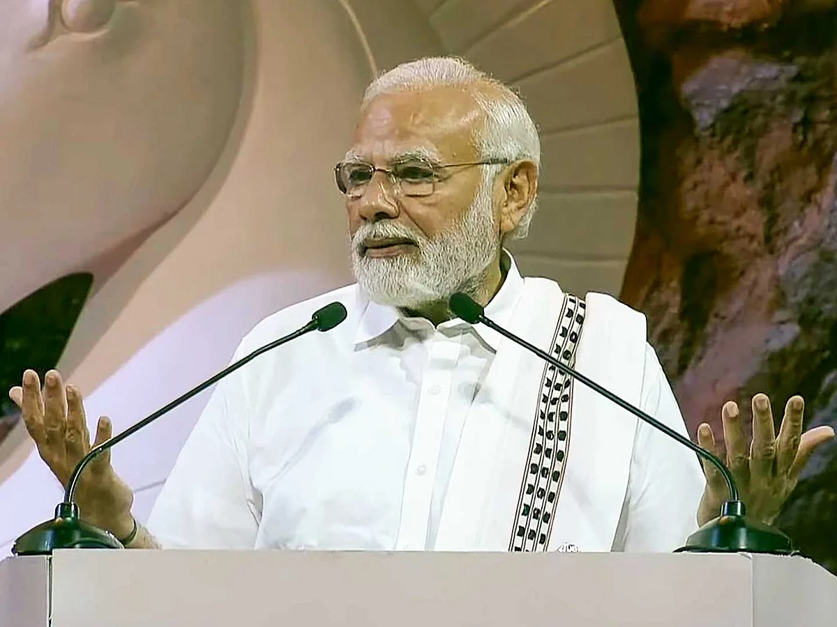 பிரதமர் மோடியின் சொத்து மதிப்பு எவ்வளவு தெரியுமா?!