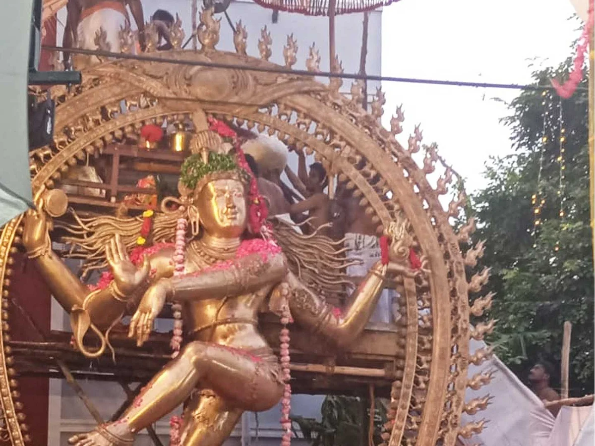உலகிலேயே பெரிய ஸ்ரீநடராஜர் சிலை!
