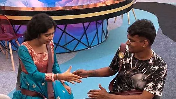ஜனனி - அசல் கோலாறு