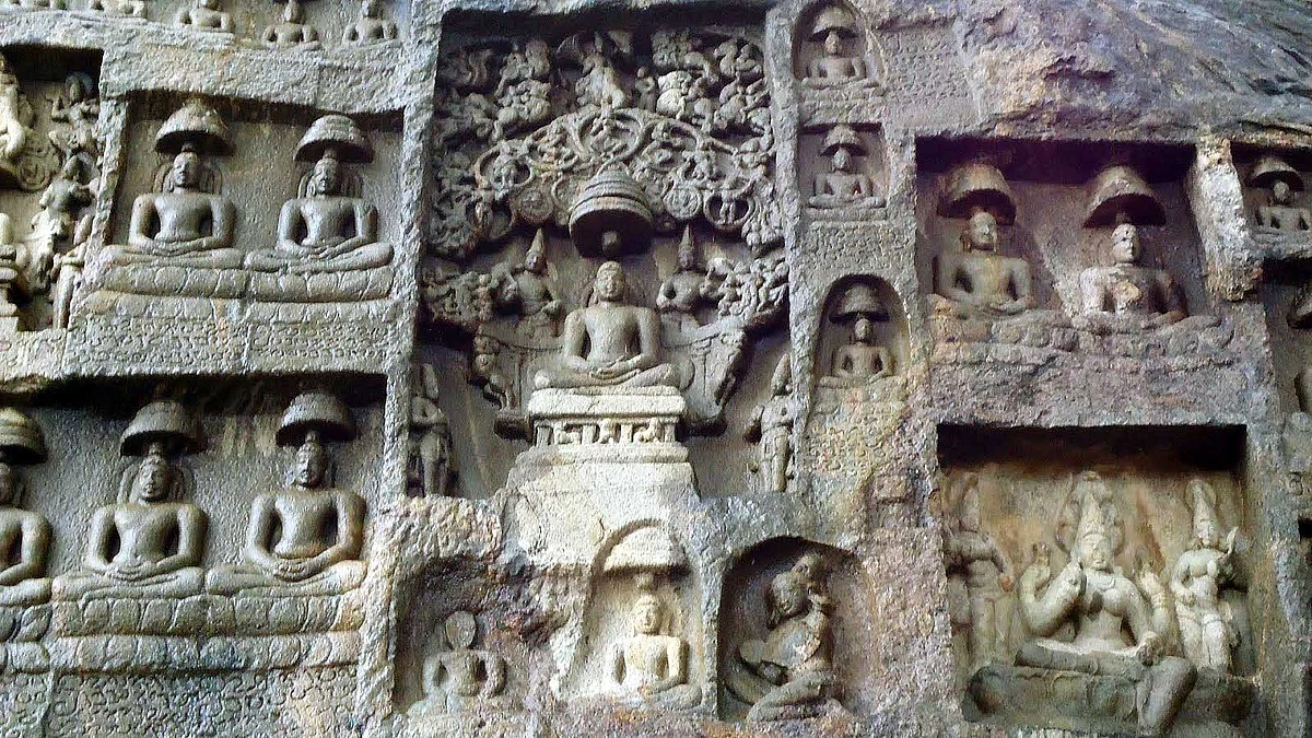 Kazhugumalai Jain beds
