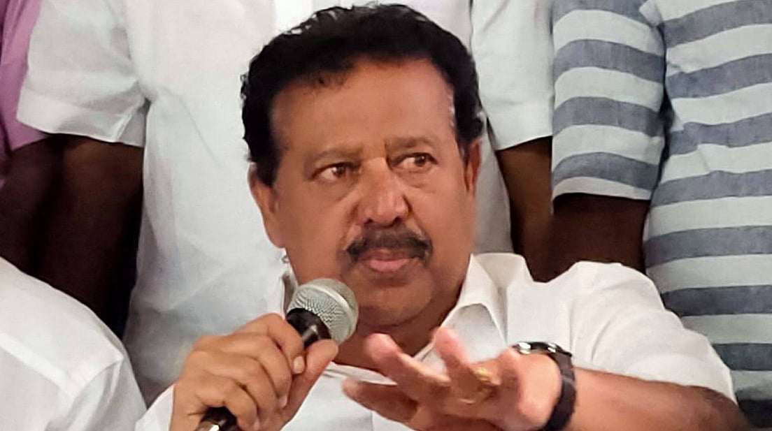 அமைச்சர் பொன்முடி வீட்டில் அமலாக்கத்துறை ரெய்டு!