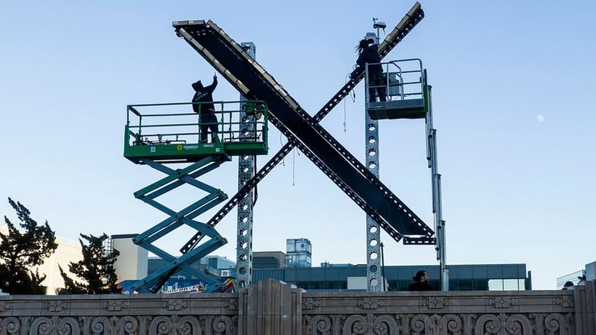 ட்விட்டர் தலைமை அலுவலகத்தில் இருந்த 'எக்ஸ்' (X) லோகோ அகற்றப்பட்டது!