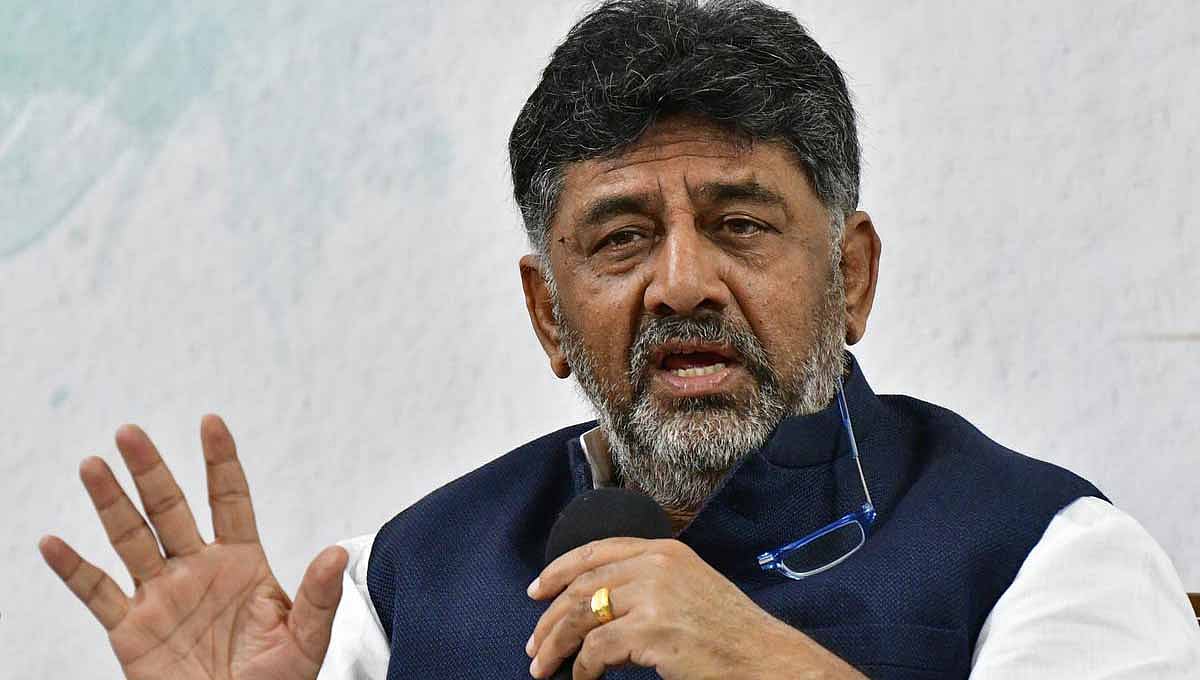 என் மீதான புகார் நிரூபிக்கப்பட்டால்
அரசியலை விட்டு விலகத் தயார்: கர்நாடக துணை முதல்வர்!