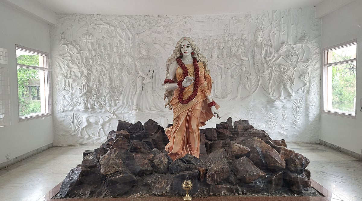 சீதா தேவி பூமிக்குள் ஐக்கியமான தலம்!