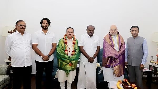 தேசிய ஜனநாயக கூட்டணியில் இணைந்தது மதச்சார்பற்ற ஜனதளம் கட்சி!