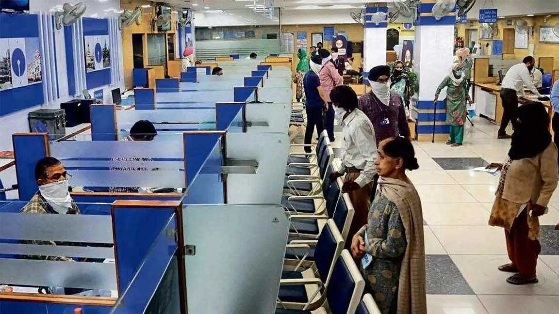 இந்தியர்கள் அதிக அளவில் கடன் பெறுவதாக  எஸ்பிஐ தகவல்!