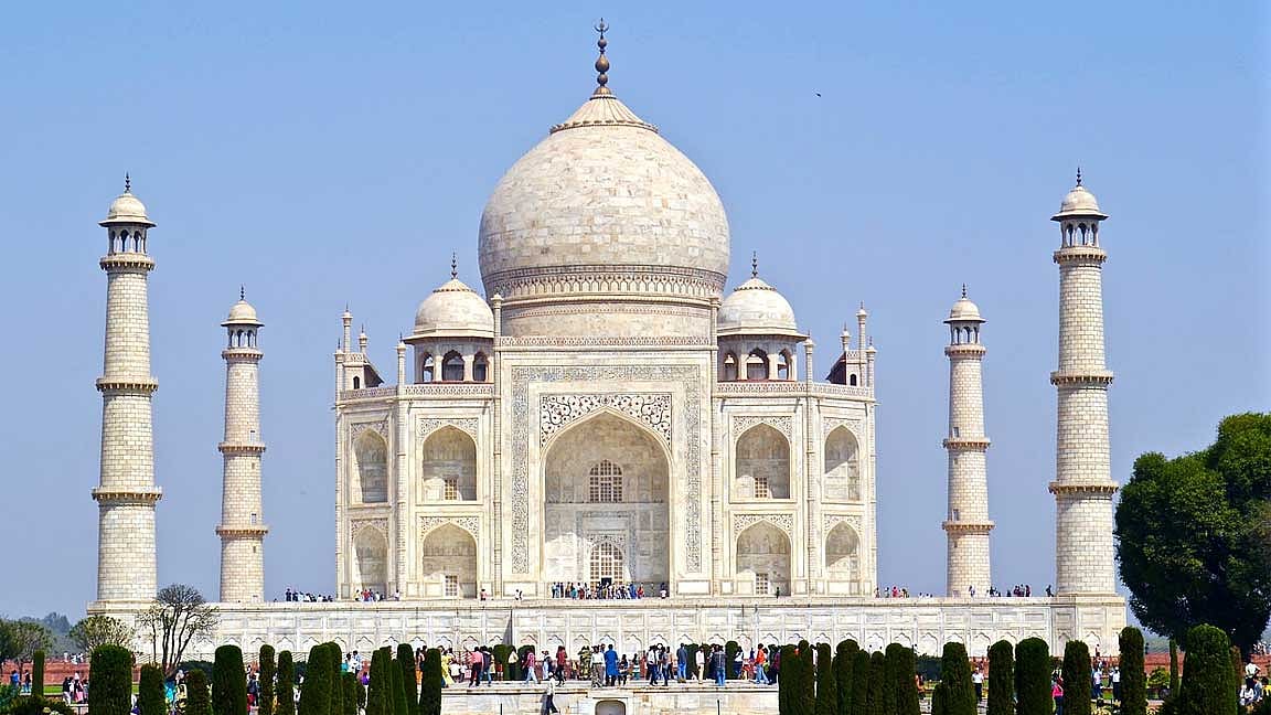 
காதல் சின்னம் தாஜ்மஹால் – இதன் பின்னணி காதல் கதை தெரியுமா?
