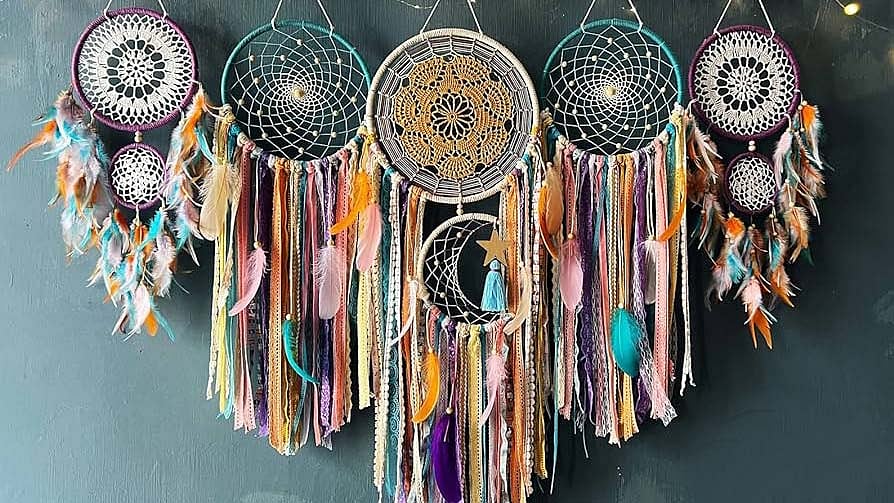 பாஸிட்டிவ் வைப் தரும் ட்ரீம் கேட்சர்!